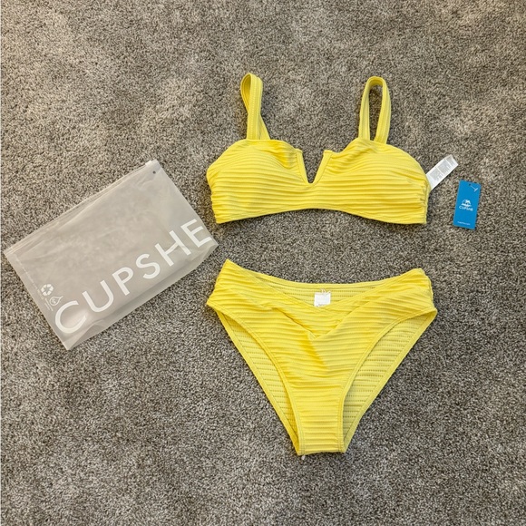 NWT CUPSHE Swimsuit - Picture 1 of 4